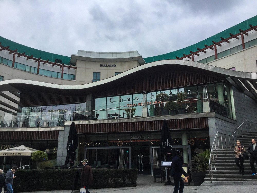 The Ultimate Guide to Staying in Birmingham: Attractions, Dining & Local Experiences